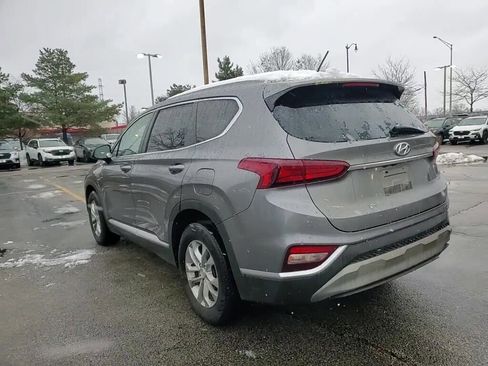 Used 2019 Hyundai Santa Fe SE image 5