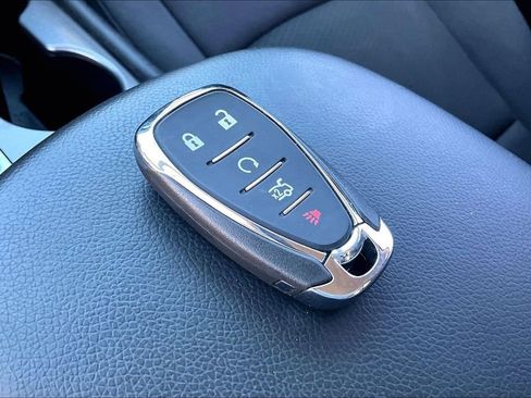 Used 2024 Chevrolet Malibu RS image 32