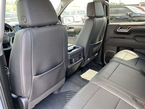 Used 2025 Chevrolet Silverado 1500 RST AWD/4WD image 13