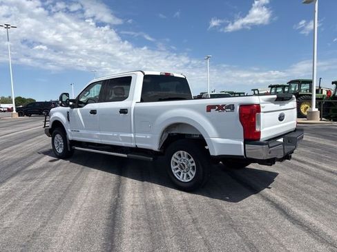 Used 2019 Ford F250 XLT w/ XLT Value Package image 7