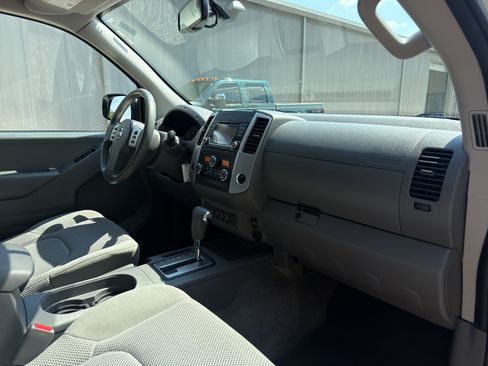 Certified 2018 Nissan Frontier SV w/ Value Truck Package RWD image 21