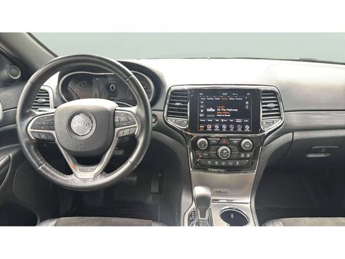 Used 2021 Jeep Grand Cherokee Laredo X AWD/4WD image 13