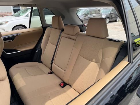Used 2023 Toyota RAV4 XLE w/ Convenience Package AWD/4WD image 16