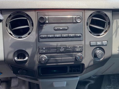Used 2011 Ford F250 XL image 14