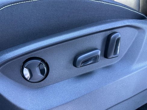 New 2026 Volkswagen Atlas SE image 4