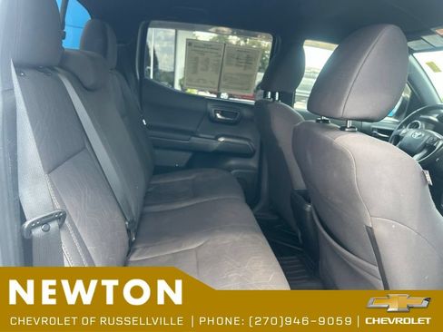 Used 2016 Toyota Tacoma TRD Off-Road w/ Towing Package AWD/4WD image 26