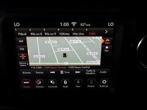 Used 2020 Jeep Wrangler Unlimited Sahara AWD/4WD image 31