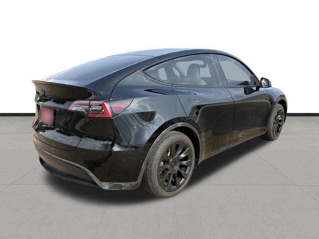 Used 2021 Tesla Model Y 2WD image 5