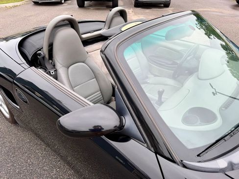 Used 2001 Porsche Boxster RWD image 10
