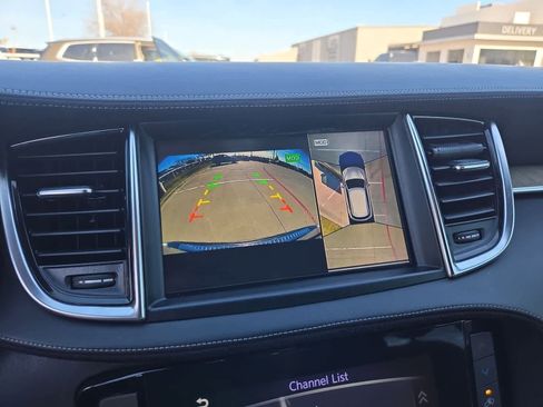 Used 2019 INFINITI QX50 Essential w/ Sensory Package image 31