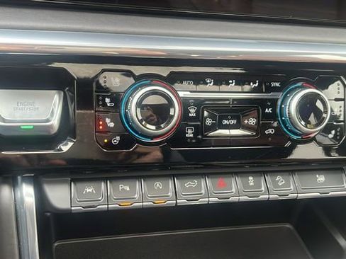 Certified 2024 GMC Sierra 1500 Denali Ultimate AWD/4WD image 16