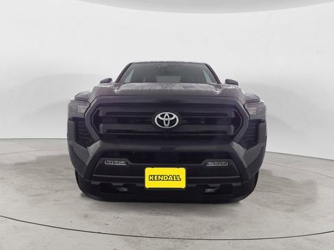 Used 2025 Toyota Tacoma SR5 image 8