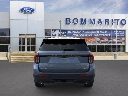 New 2026 Ford Explorer Active image 5
