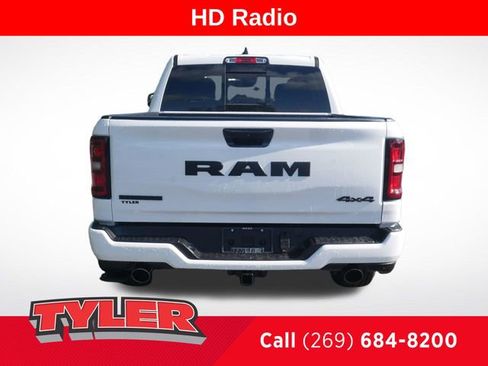 New 2026 RAM 1500 4x4 Crew Cab image 7