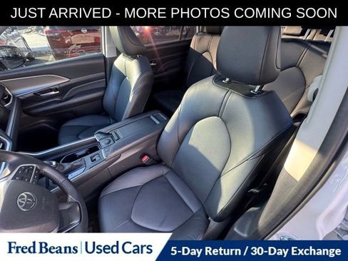 Used 2024 Toyota Grand Highlander XLE image 14