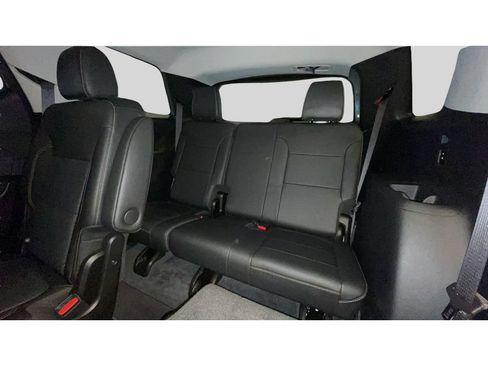 Used 2021 Chevrolet Traverse Premier AWD/4WD image 16