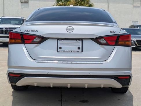 Used 2023 Nissan Altima 2.5 SV FWD image 7