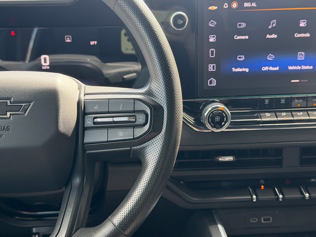 Used 2023 Chevrolet Colorado Trail Boss w/ Technology Package AWD/4WD image 13