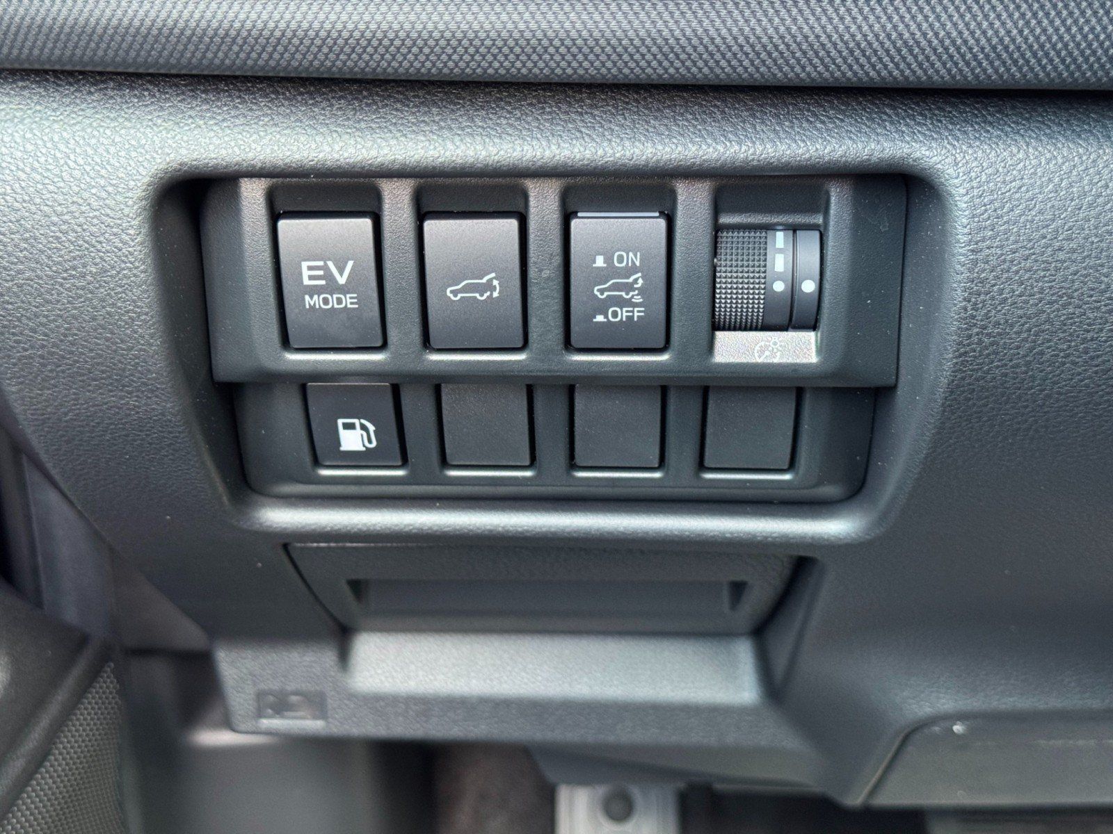 Used 2026 Subaru Forester Premium AWD/4WD image 18