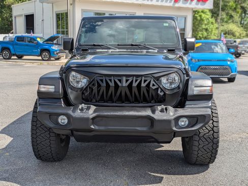 Used 2020 Jeep Wrangler Sport image 3