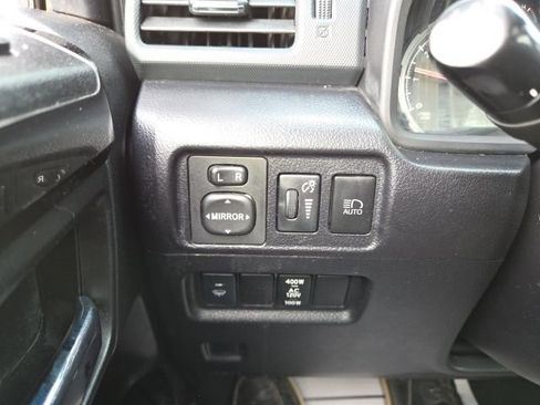 Used 2020 Toyota 4Runner TRD Off-Road image 52