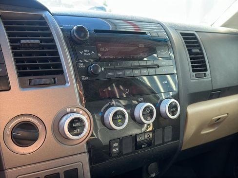 Used 2013 Toyota Sequoia SR5 AWD/4WD image 11
