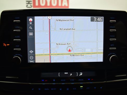 Used 2024 Toyota Sienna Limited AWD/4WD image 22