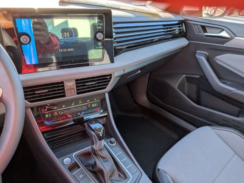 New 2026 Volkswagen Jetta SE image 21