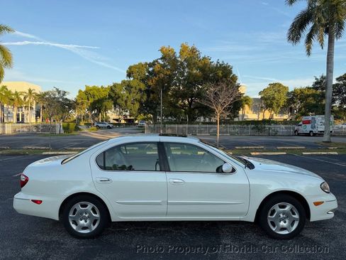 Used 2001 INFINITI I30 image 6