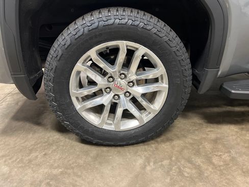 Certified 2019 GMC Sierra 1500 SLT w/ SLT Premium Plus Package AWD/4WD image 10