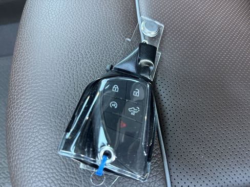 Used 2025 GMC Sierra 1500 Denali w/ Denali Reserve Package image 34