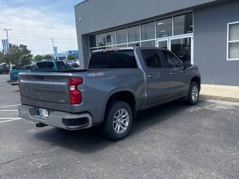Used 2021 Chevrolet Silverado 1500 LT w/ LPO, Dark Essentials Package AWD/4WD image 5