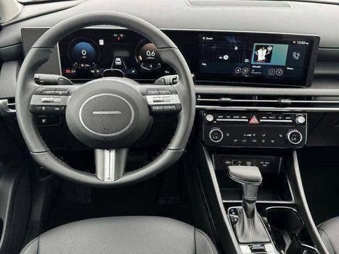 New 2025 Hyundai Tucson SEL image 17