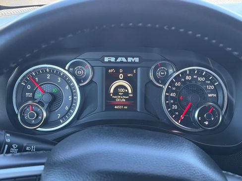 Used 2022 RAM 1500 Big Horn AWD/4WD image 18