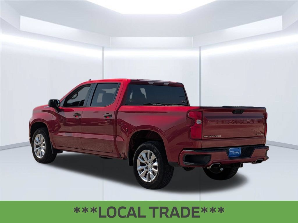 Used 2019 Chevrolet Silverado 1500 Custom w/ Custom Value Package RWD image 3