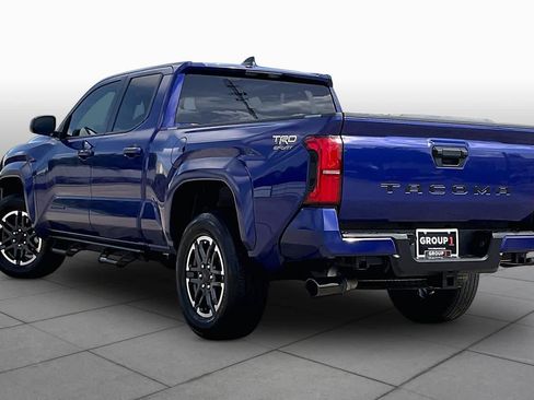 Used 2025 Toyota Tacoma TRD Sport RWD image 12
