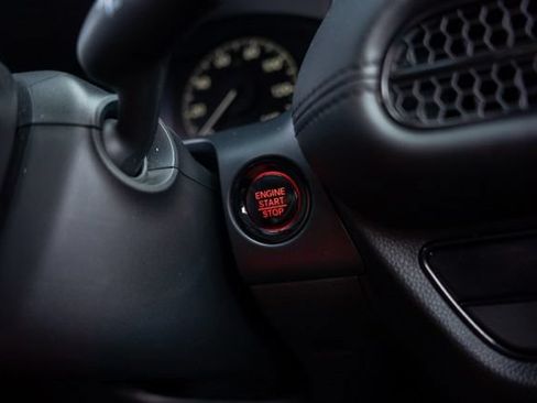 Used 2024 Honda HR-V LX image 22