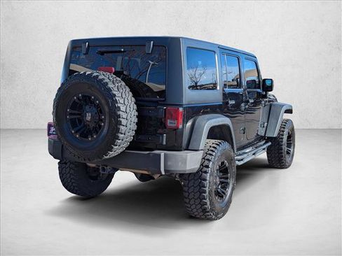 Used 2014 Jeep Wrangler Unlimited Rubicon w/ Connectivity Group image 5