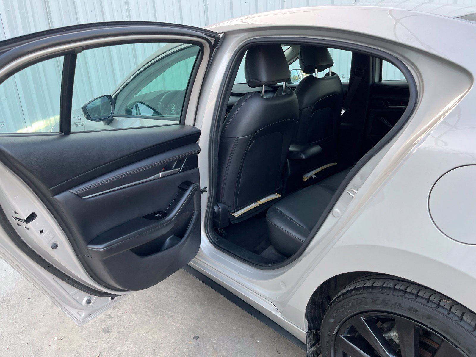 Used 2024 MAZDA MAZDA3 s FWD image 13