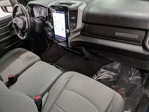 Used 2024 RAM 2500 Big Horn w/ Sport Appearance Package image 29