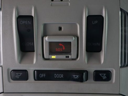 Used 2023 Toyota Highlander XLE FWD image 26