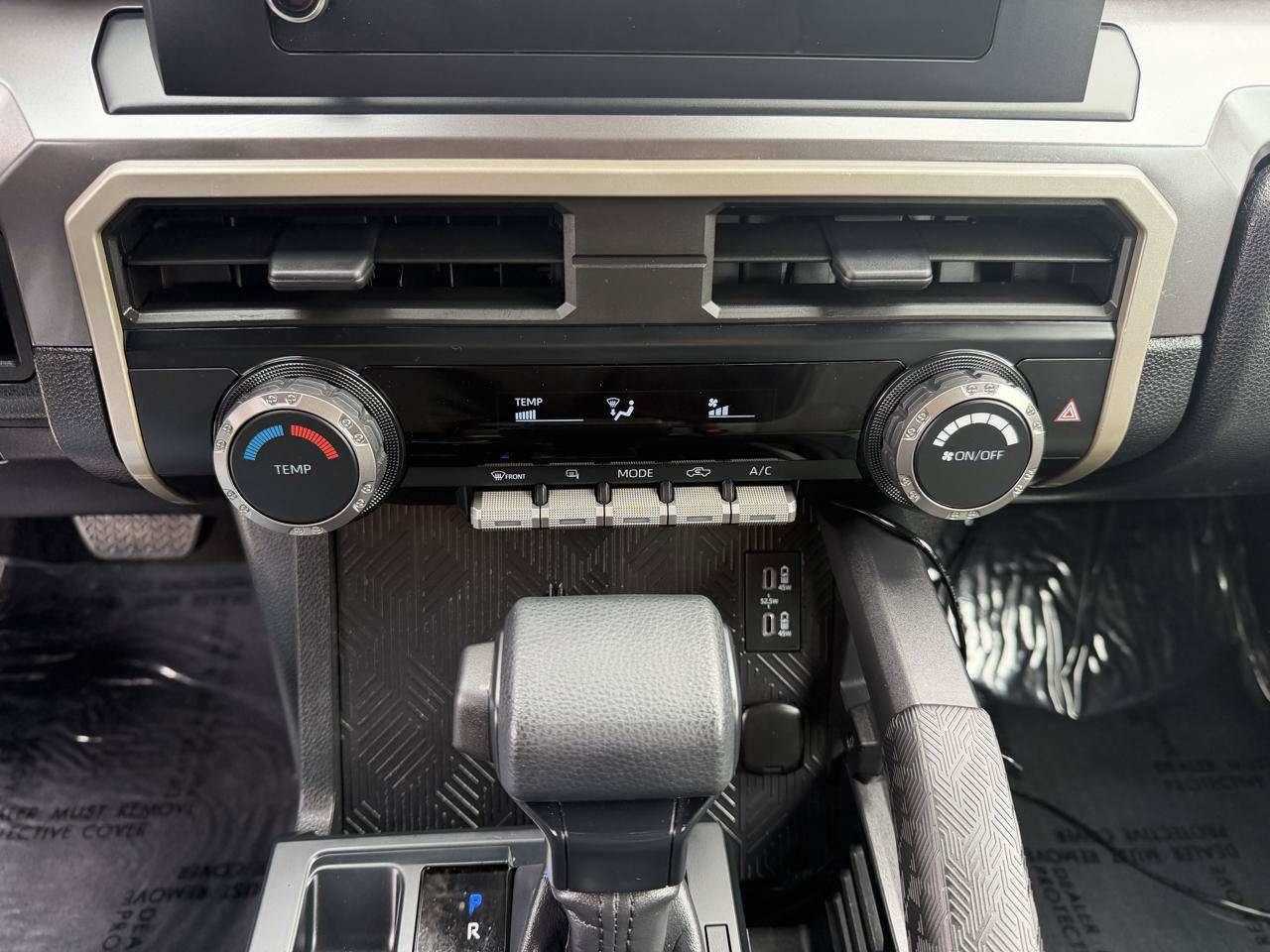 Used 2024 Toyota Tacoma SR5 AWD/4WD image 14