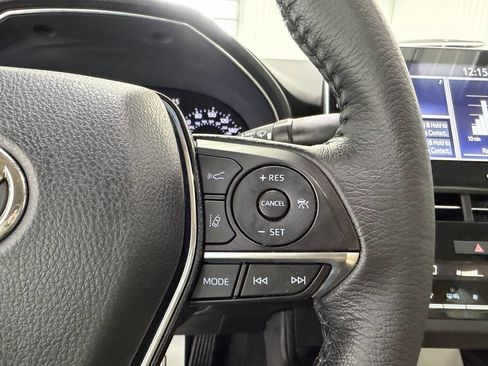 Used 2021 Toyota Avalon XLE FWD image 22