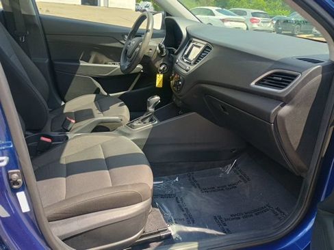 Used 2019 Hyundai Accent SE FWD image 14