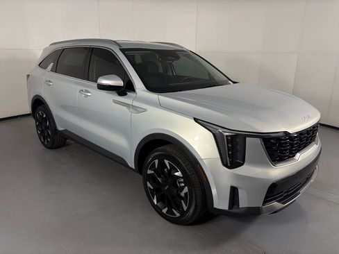 New 2026 Kia Sorento EX AWD/4WD image 2