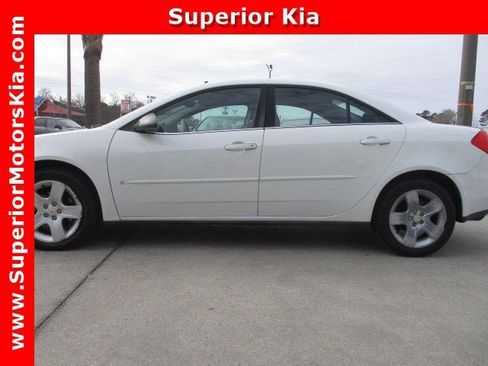 Used 2009 Pontiac G6 Sedan image 1