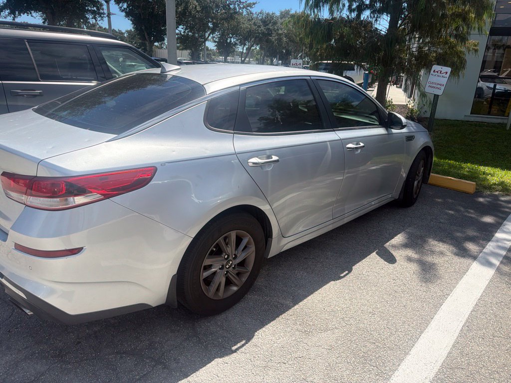Used 2020 Kia Optima LX FWD image 13