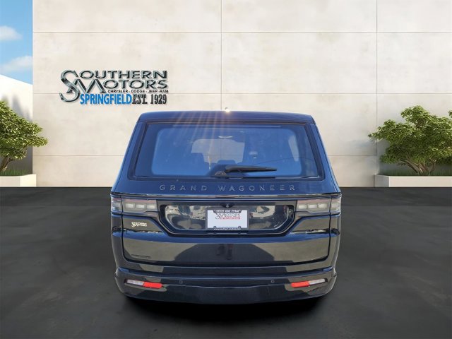 Used 2023 Jeep Grand Wagoneer Series III w/ Rear Seat Video Group 1 AWD/4WD image 4