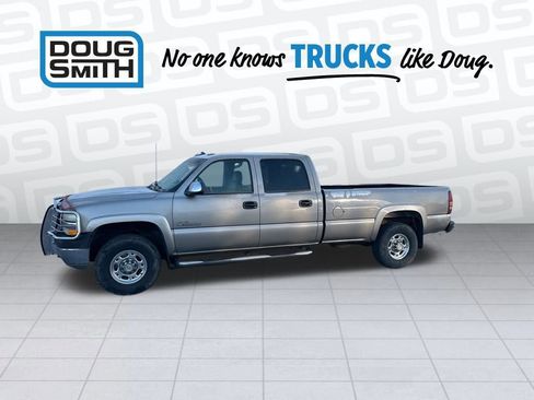 Used 2002 Chevrolet Silverado 2500 LT w/ Off-Road Skid Plate Pkg image 2