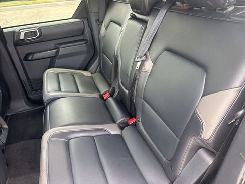 Used 2025 Ford Bronco Outer Banks AWD/4WD image 22